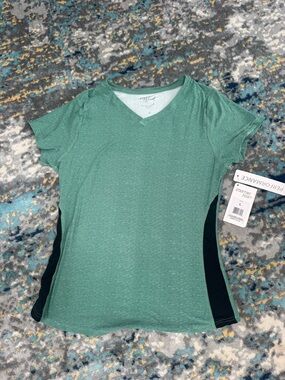 Women's Mint Green V-Neck Performance Tee with Black Side Panels